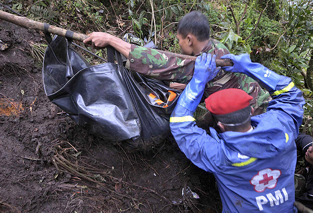 Причину крушения Superjet 100 индонезийцы нашли в плохой подготовке наших пилотов